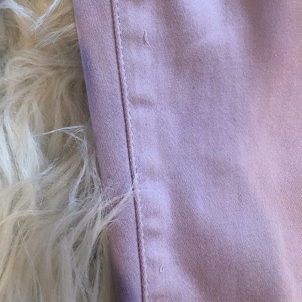 🚫SOLD🚫Lilly Pulitzer Lilac Sateen Worth Skinny - Picture 8 of 8